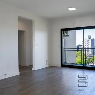 Departamento en venta en Ezeiza- 3 ambientes con balcón y cochera