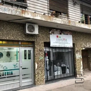 Local - Monte Grande