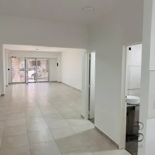 Local en ALQUILER en Monte Grande - cerca de la Estación