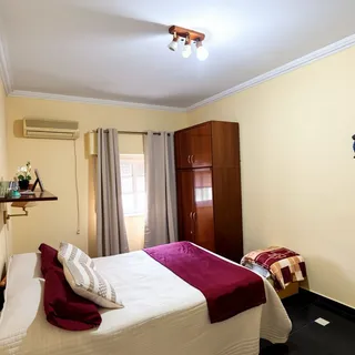 CASA 2 PLANTAS DE 5 DORMITORIOS