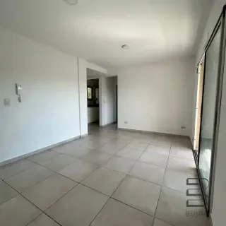 Departamento en venta en Monte Grande - 2 ambientes con balcón y cochera
