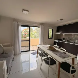 Departamento Amoblado de Dos Dorm. en Complejo Miralejos