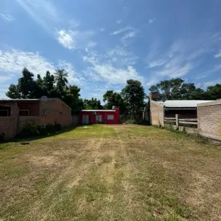 INMUEBLE AMPLIO EN PASO DE LA PATRIA 