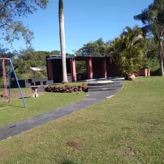  VENTA CASA DE 2 DORM EN PASO DE LA PATRIA.