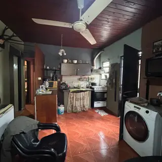 VENDO CASA 2 DORM EN B° PIRAYUI II